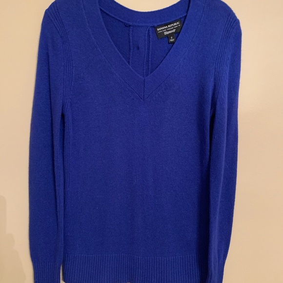 Banana Republic royal blue sweater - Picture 4 of 7